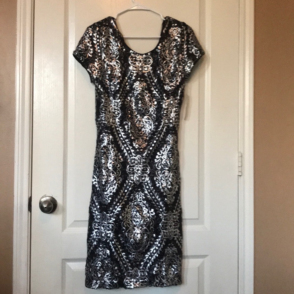 The Perfect Party Dress 👠